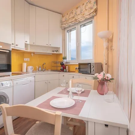 شقة Cozy Home: Two-bedroom With Stunning View