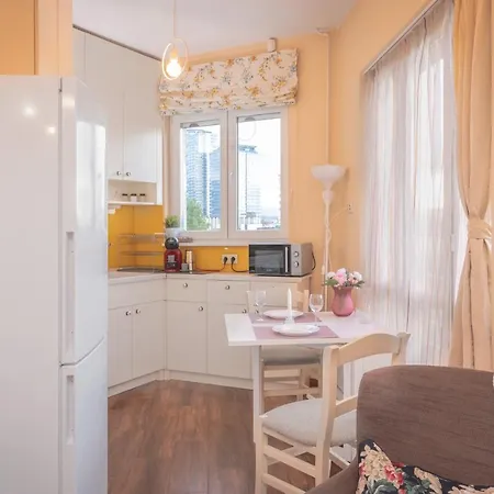 شقة Cozy Home: Two-bedroom With Stunning View *
